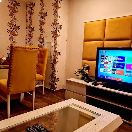 イスラマバードRoyal Residencia Centaurusアパートメント エクステリア 写真