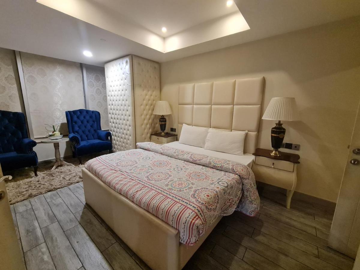 イスラマバードRoyal Residencia Centaurusアパートメント エクステリア 写真