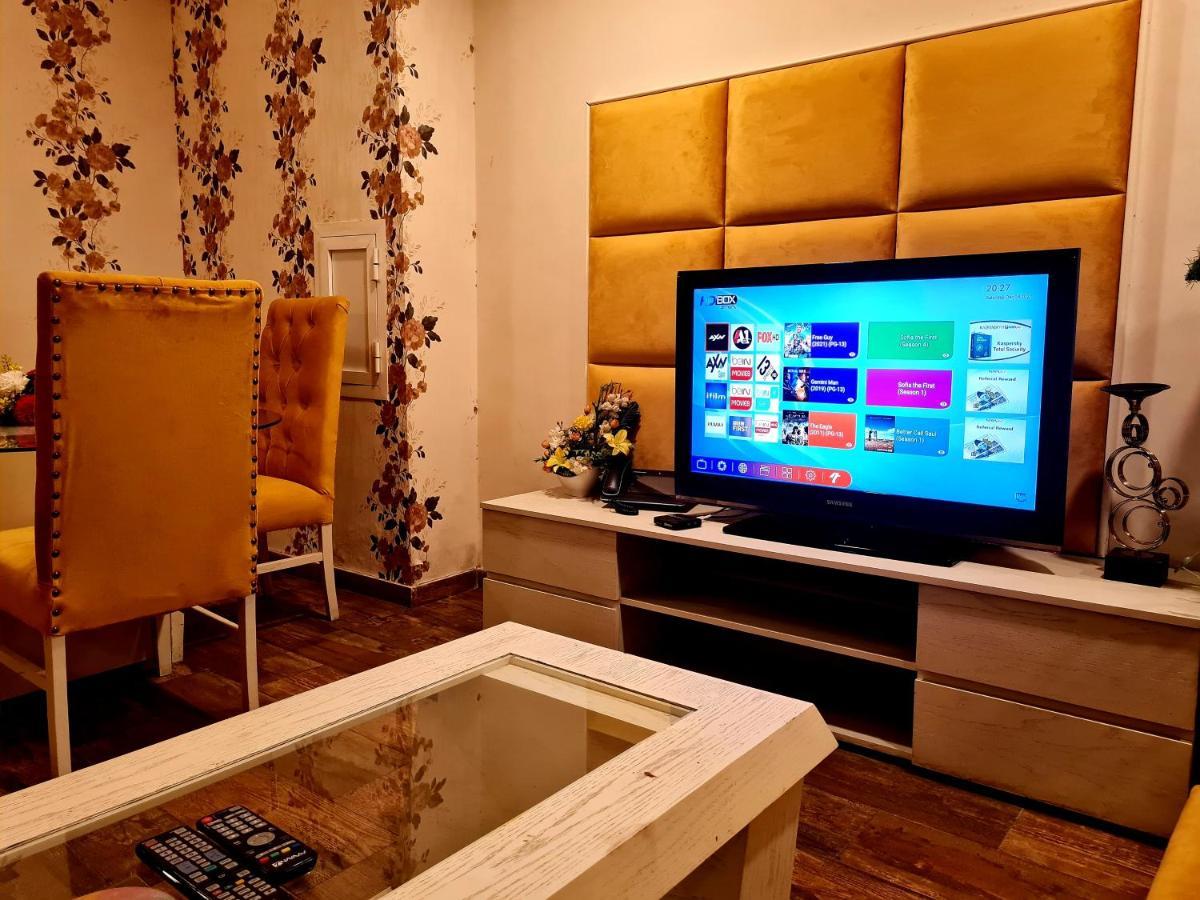 イスラマバードRoyal Residencia Centaurusアパートメント エクステリア 写真