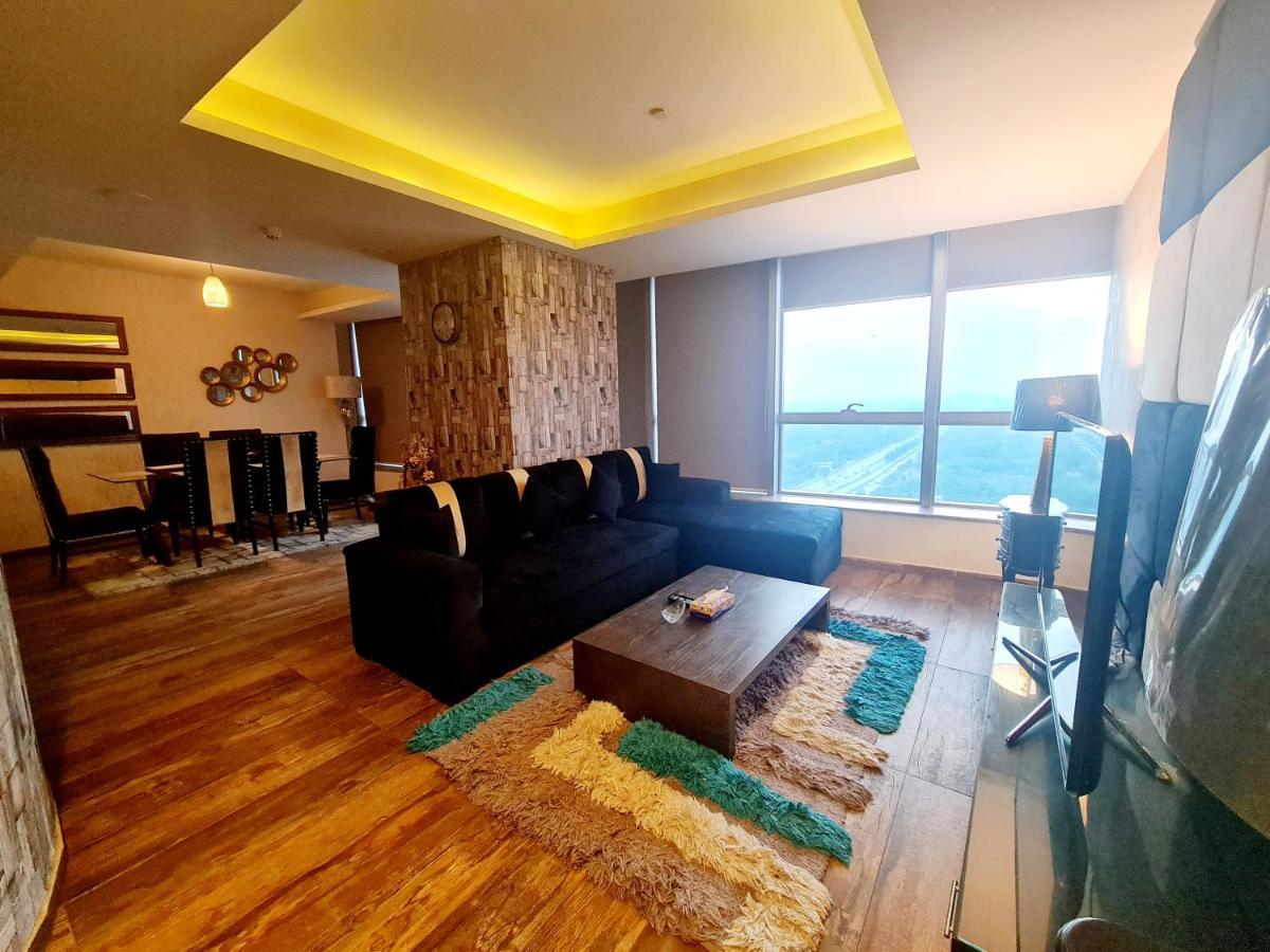 イスラマバードRoyal Residencia Centaurusアパートメント エクステリア 写真